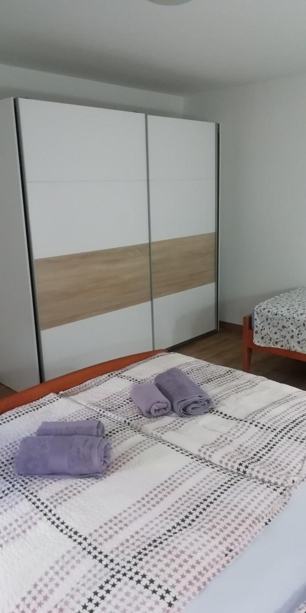 Apartman Luce Otocsán Kültér fotó